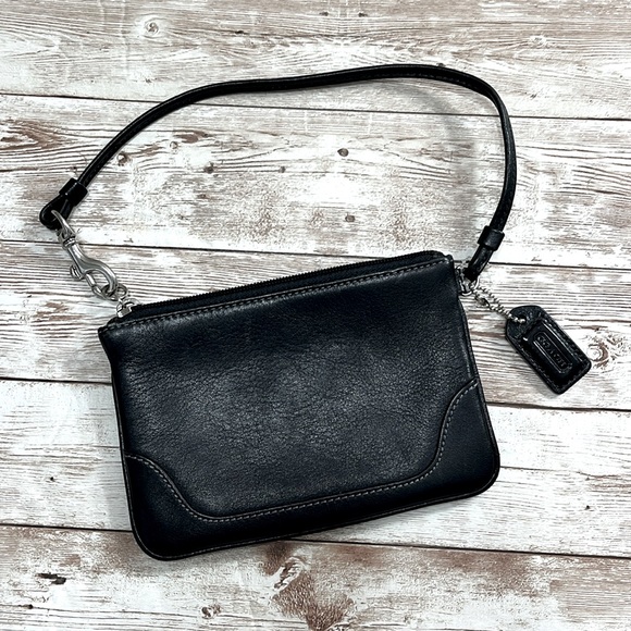 Coach Handbags - Coach Wristlet Clutch Black Soft Leather